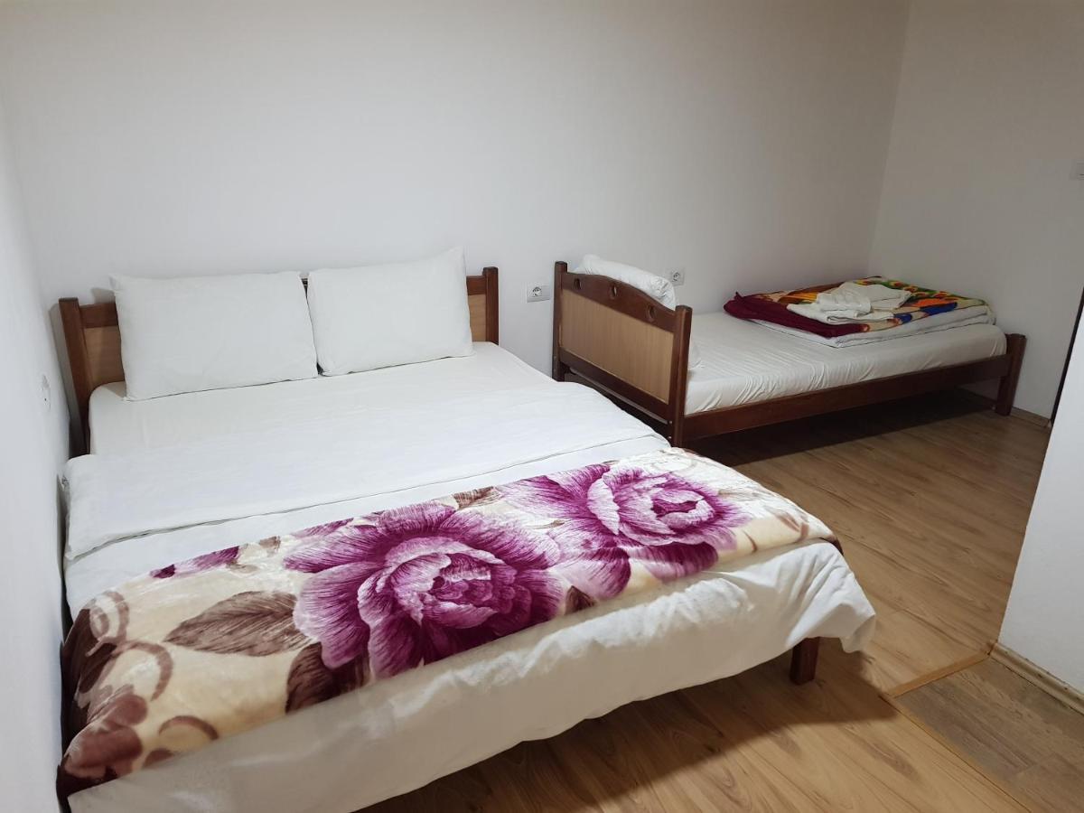 Bujtina Sherifaj Valbone Luaran gambar