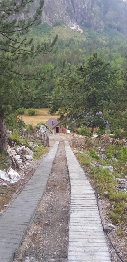 Bujtina Sherifaj Valbone Luaran gambar