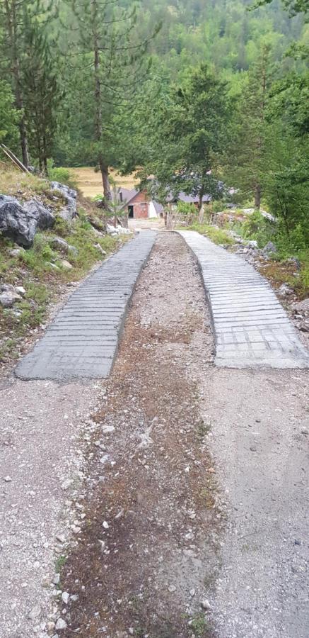 Bujtina Sherifaj Valbone Luaran gambar