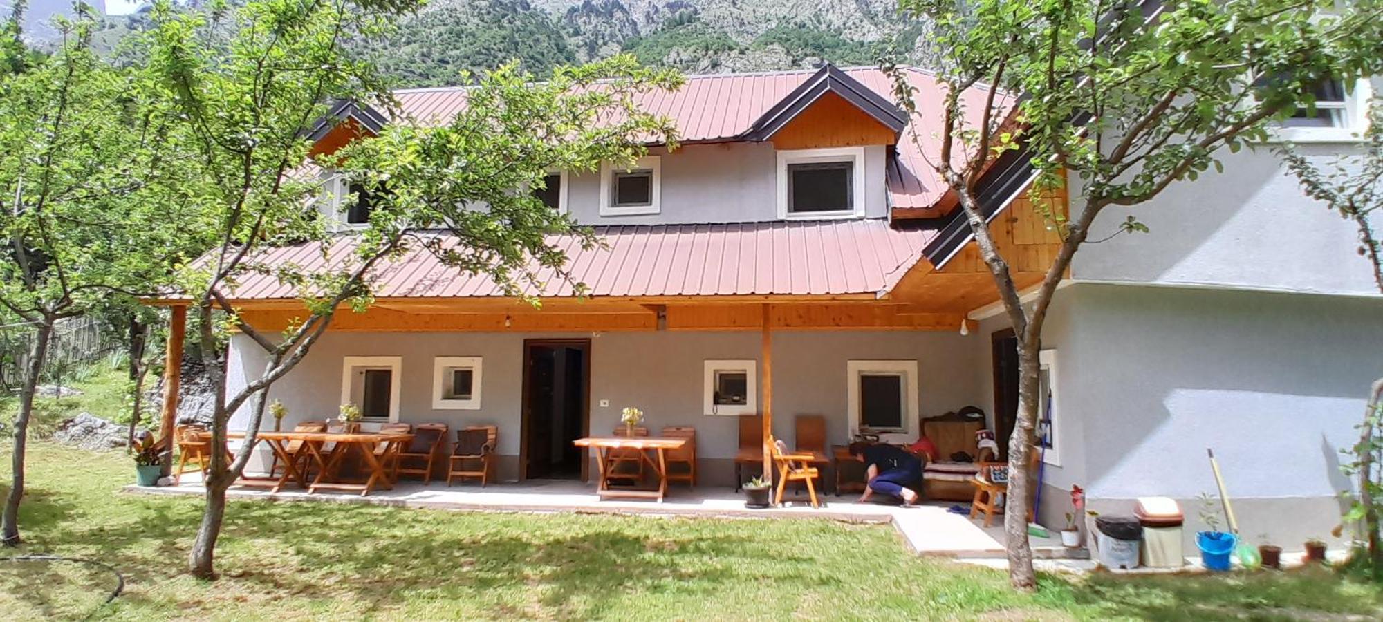 Bujtina Sherifaj Valbone Luaran gambar