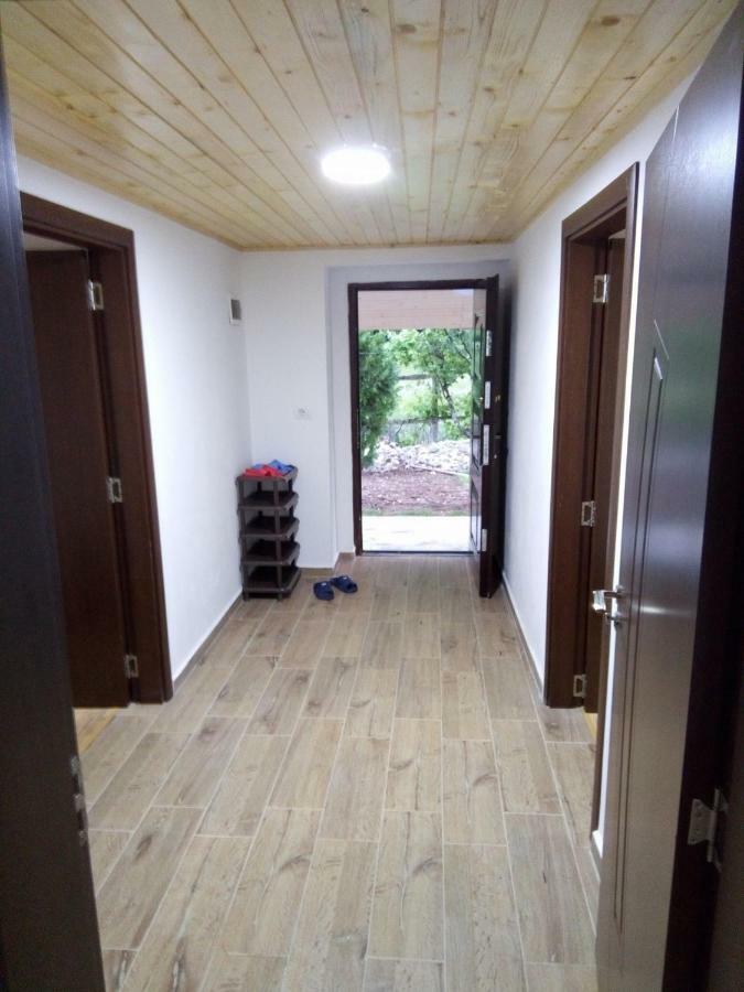 Bujtina Sherifaj Valbone Luaran gambar